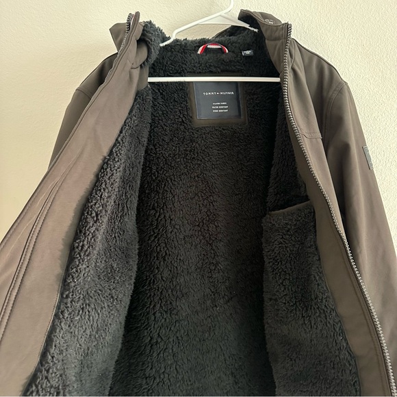 Tommy Hilfiger Men's Black Soft-Shell Hooded Performance Jacket Size: XL - Picture 5 of 16